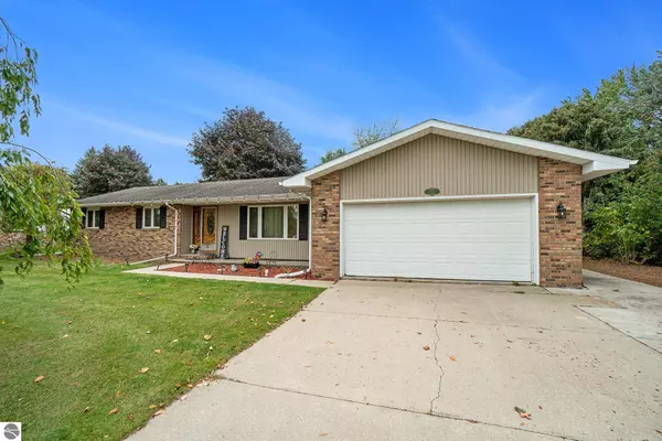 St Louis, MI 48880,112 Surrey Road