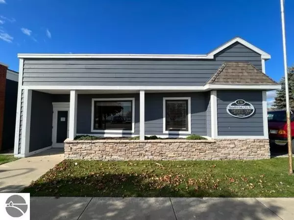 438 W Lake Street, Tawas City, MI 48763