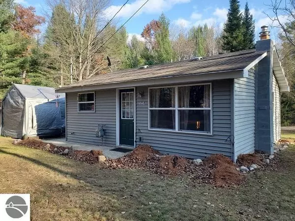 1214 Little Creek, Alger, MI 48610
