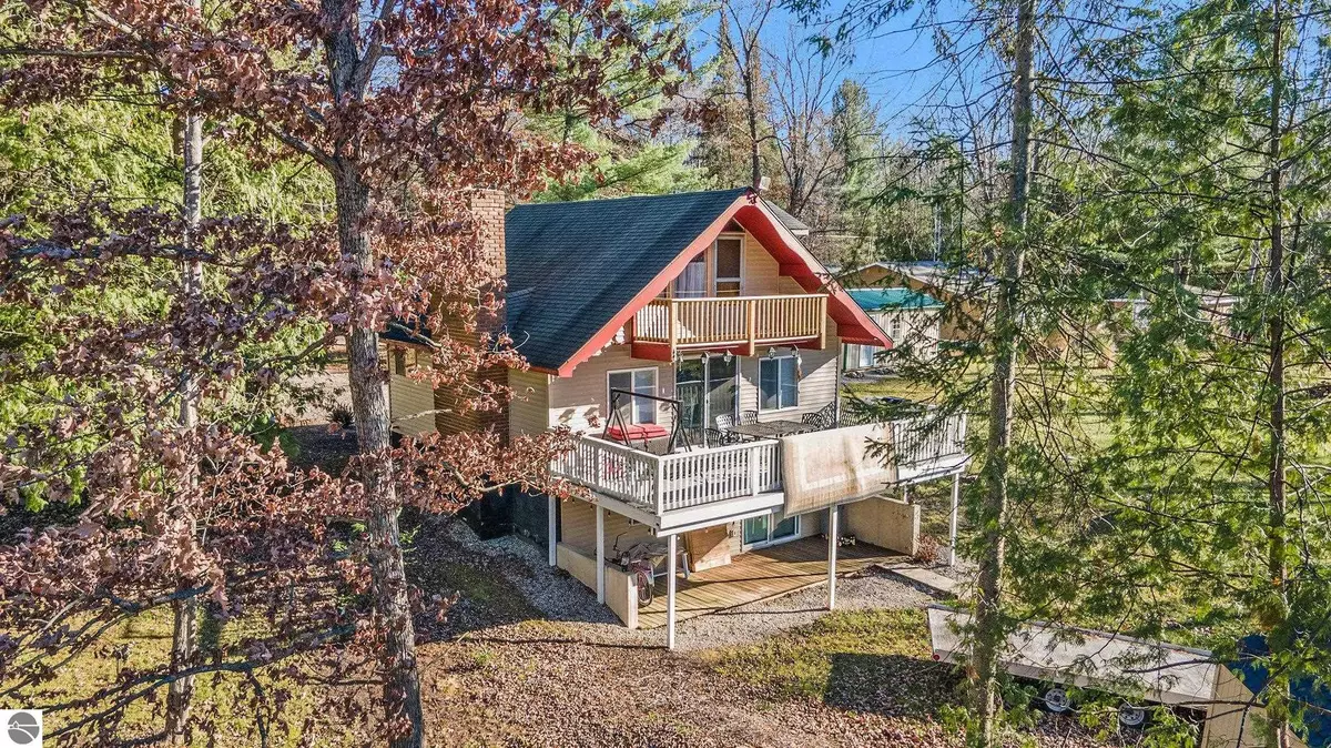 Beaverton, MI 48612,2710 S Whitney Beach