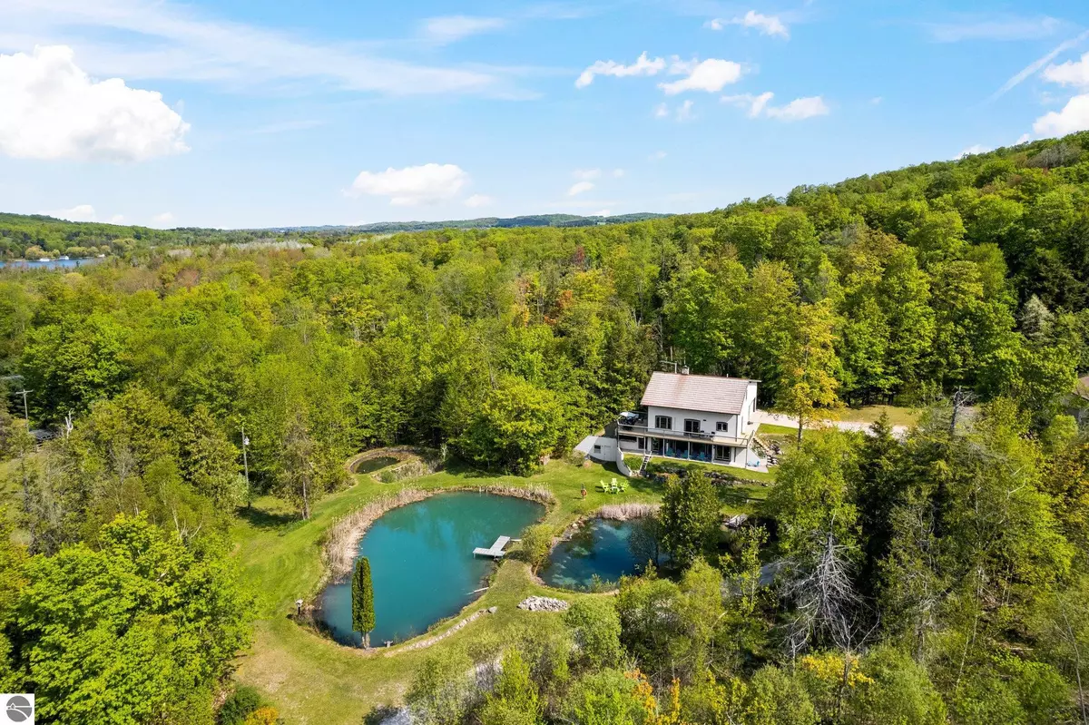 Lake Leelanau, MI 49653,1399 S Lake Leelanau Drive