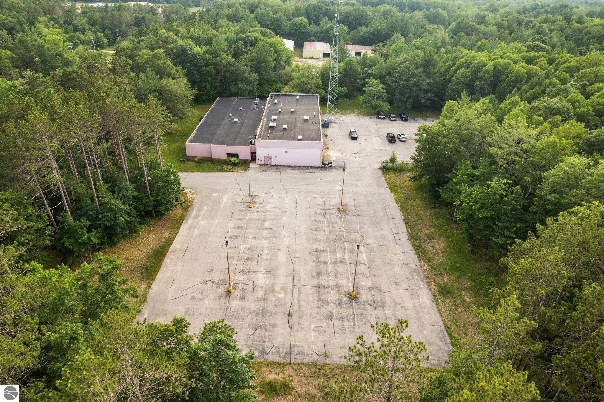 Kalkaska, MI 49646,890 Island Lake Road