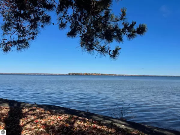 Houghton Lake, MI 48629,Xxx West Shore Drive Parcel B