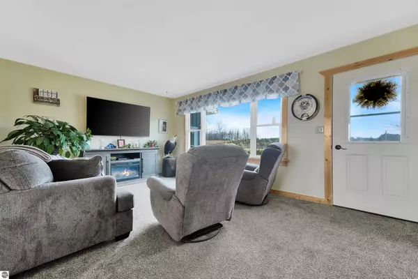 Tustin, MI 49688-8556,14465 22 Mile Road