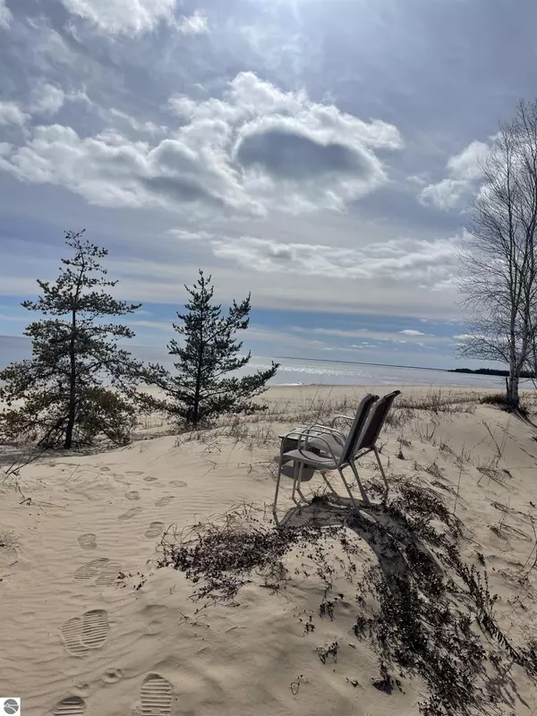 4753W Michibay Drive, Manistique, MI 49854