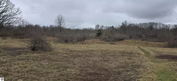 E Gates Road, Riverdale, MI 48877