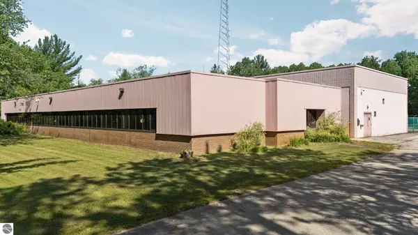 Kalkaska, MI 49646,890 Island Lake Road