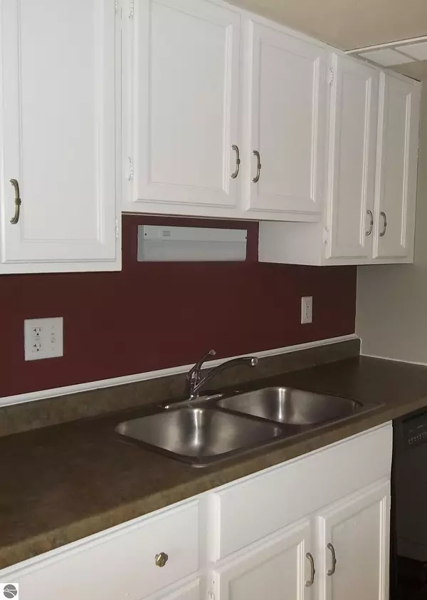 Mt Pleasant, MI 48858,1825      A8 S Crawford Road A8