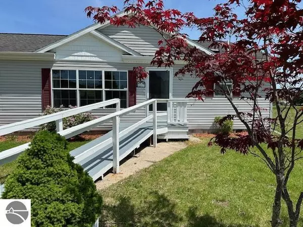 1003 Isabella Vista Drive, Lake Isabella, MI 48893