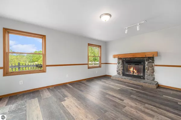 Harrietta, MI 49638,1211 S 13 Road