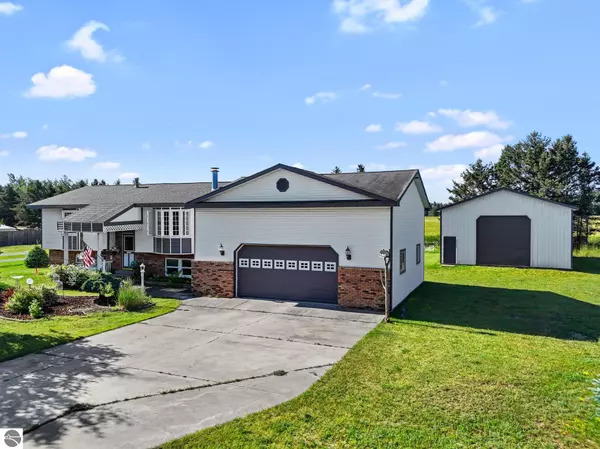 Manton, MI 49663,9200 E 14 1/4 Road