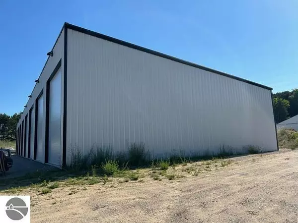 Traverse City, MI 49684,8597 E Bingham Road