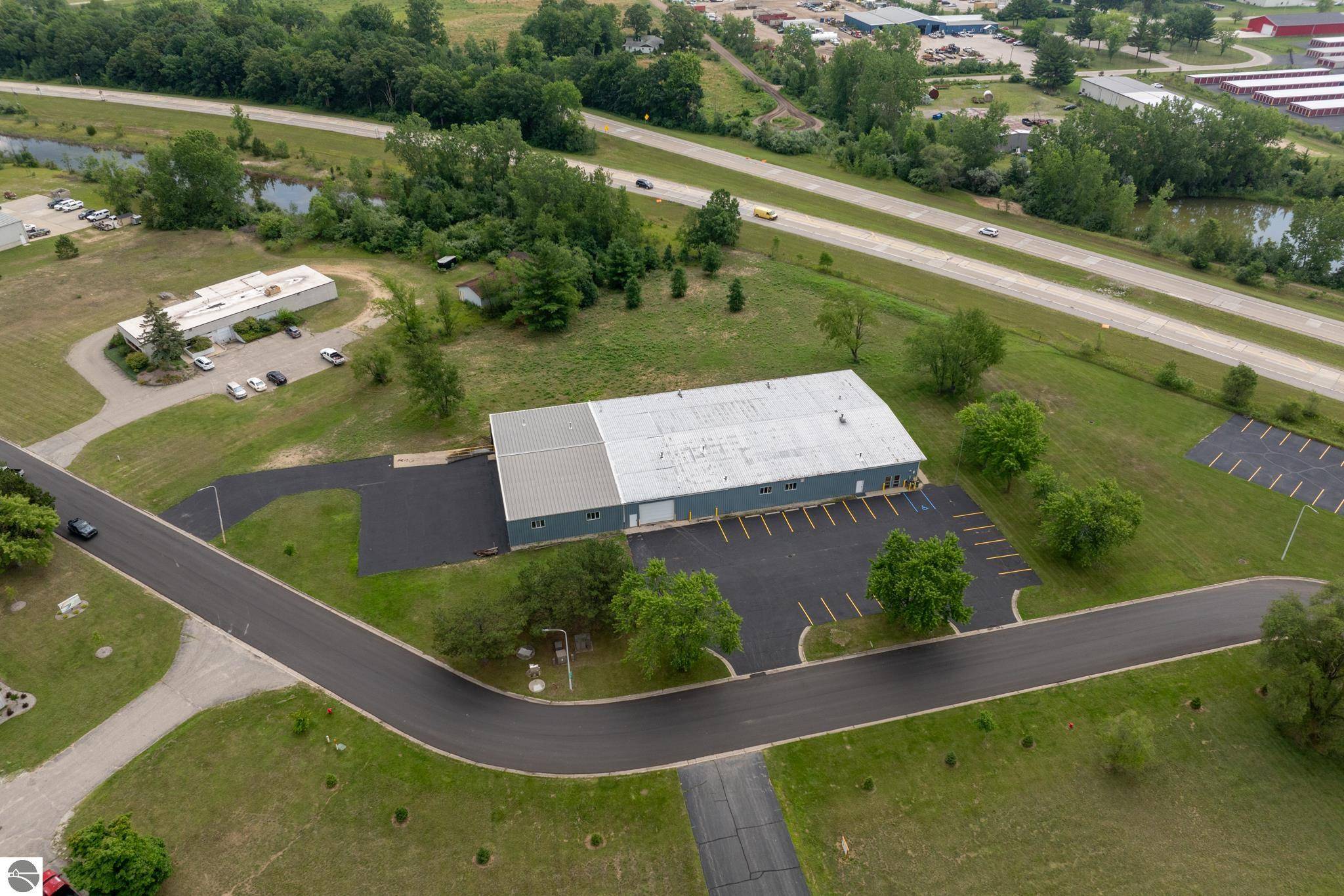 910 Industrial Avenue, Mt Pleasant, MI 48858