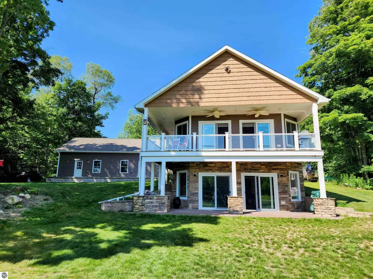 Elmira, MI 49730,5515 Winterset Drive