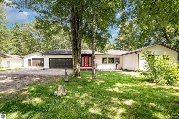 3125 S Genuine Road, Mt Pleasant, MI 48858