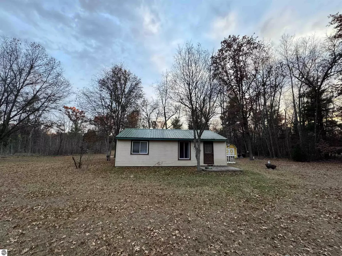 Alger, MI 48610,800 Merilyn Lane