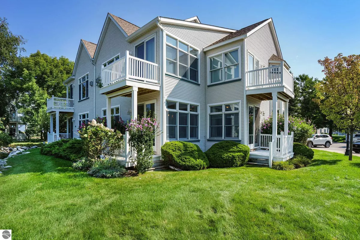 Manistee, MI 49660,71 Brookharbor South