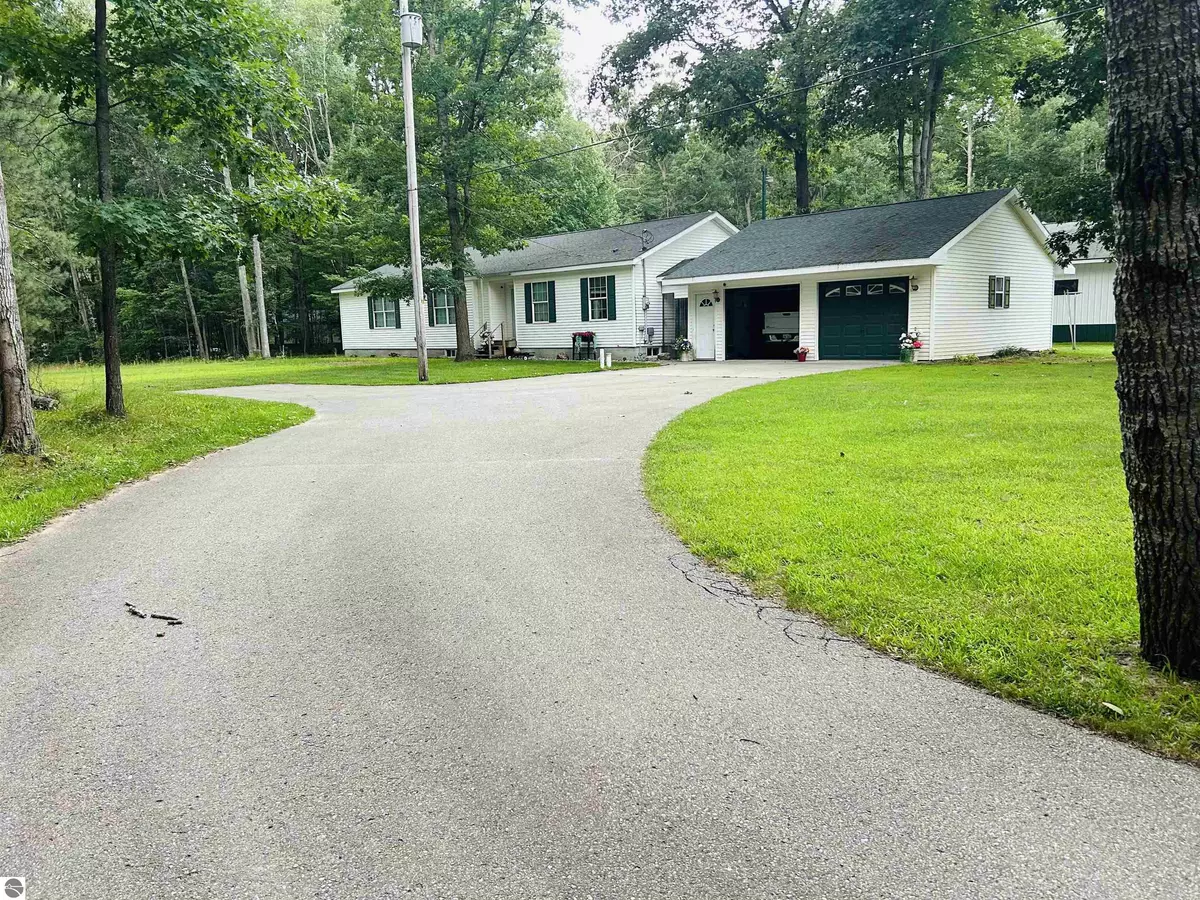 Gladwin, MI 48624,230 W Indian Lake Road