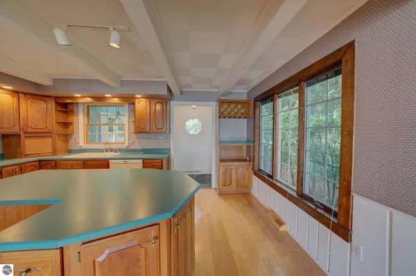 Suttons Bay, MI 49682,632 S Stony Point Road