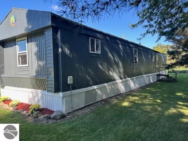 Ashley, MI 48806,209 S Sterling