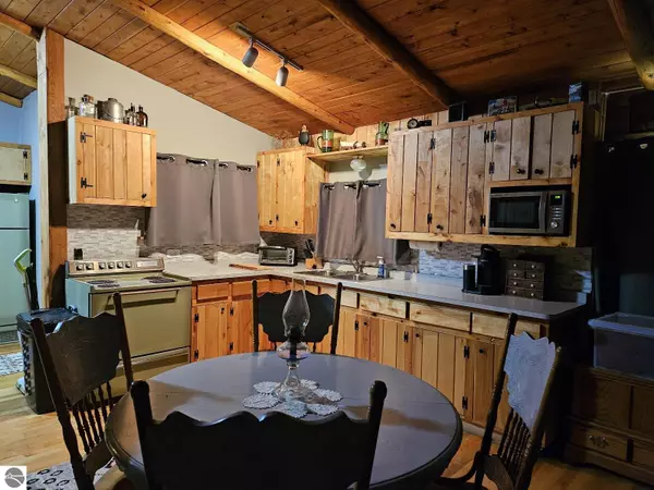 Glennie, MI 48737,3250 AuSable River Trail