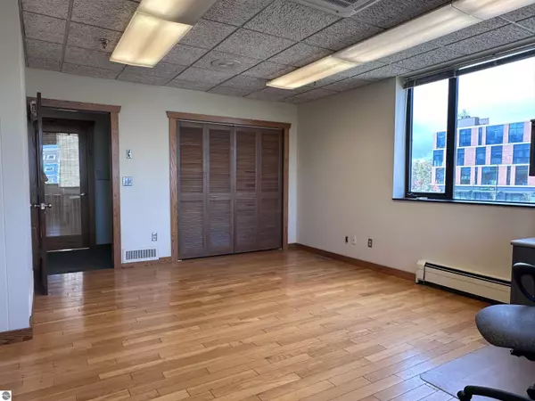Traverse City, MI 49684,123 W Front Street