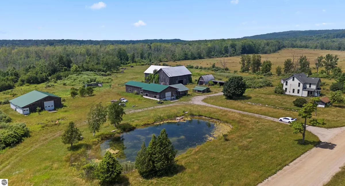 Arcadia, MI 49613,17460 Saint Pierre Road