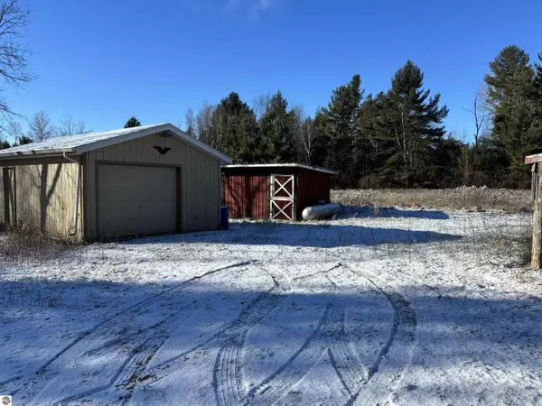 3097 Miller Road, Tawas City, MI 48763