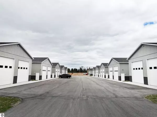 Traverse City, MI 49685,5863A Storage Loop Drive