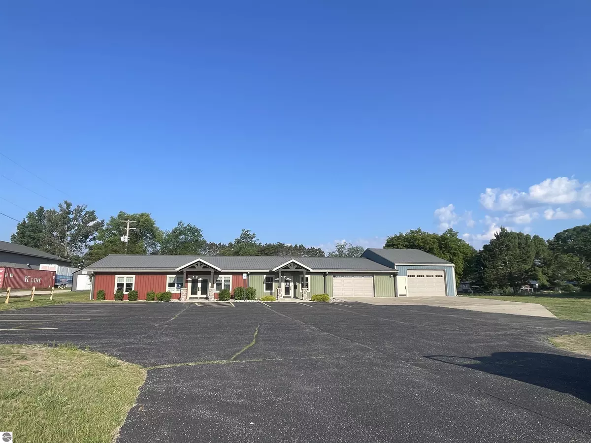 Cadillac, MI 49601,1655 Plett Road