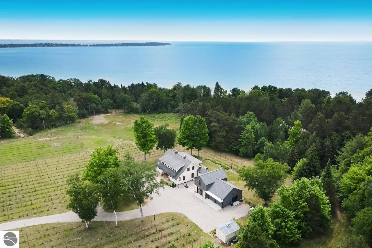 12202 E Woolsey Lake Road, Northport, MI 49670