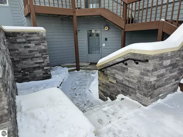 Tawas City, MI 48763,407 W Lake Street