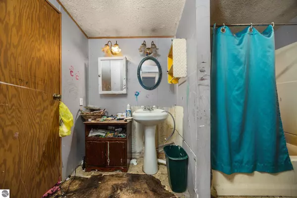 Central Lake, MI 49622,7165 Church Road