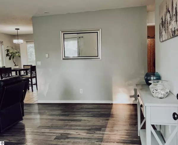 Mt Pleasant, MI 48858,1008 Neier