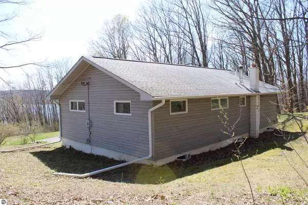 Frankfort, MI 49635-9733,4290 Johnson Road