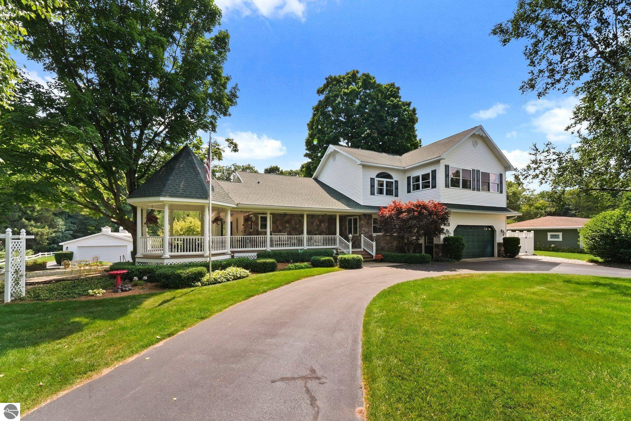 Traverse City, MI 49685,5161 Silver Pines Road