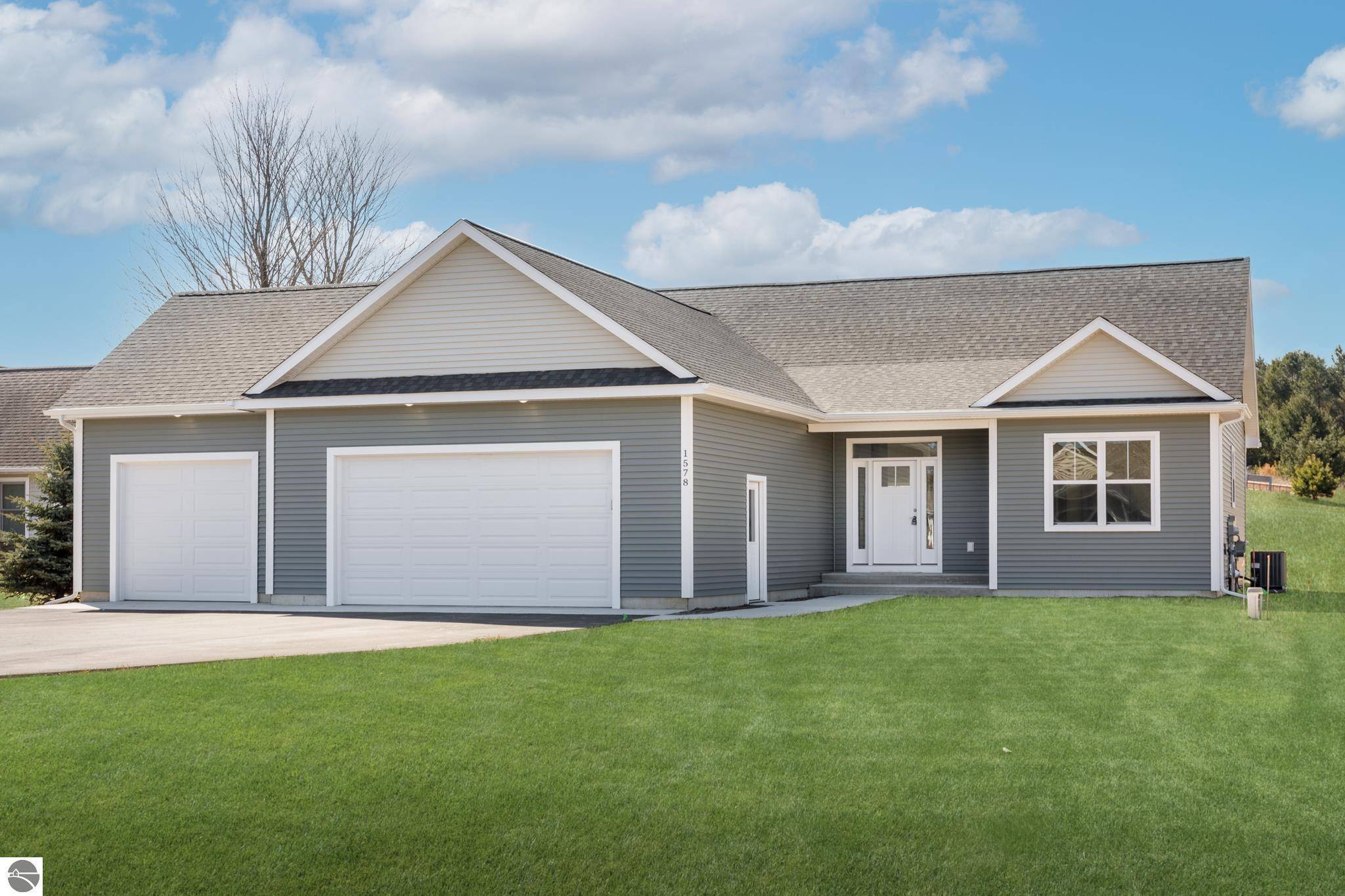 1578 Oban Way, Traverse City, MI 49696