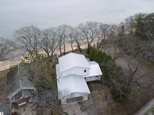 Au Gres, MI 48703,745 S Crescent Avenue