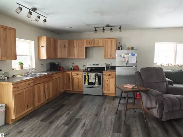 Fife Lake, MI 49633,10808 Coster Road