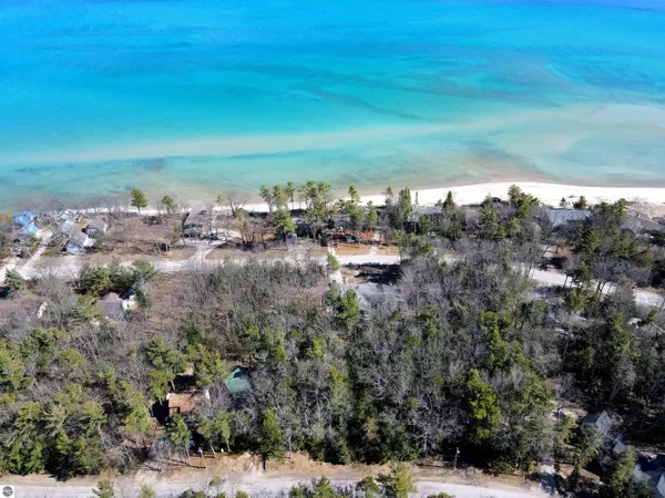 Northport, MI 49670,000 N Knollwood Drive