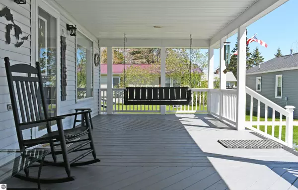 Oscoda, MI 48750,6897 N US-23