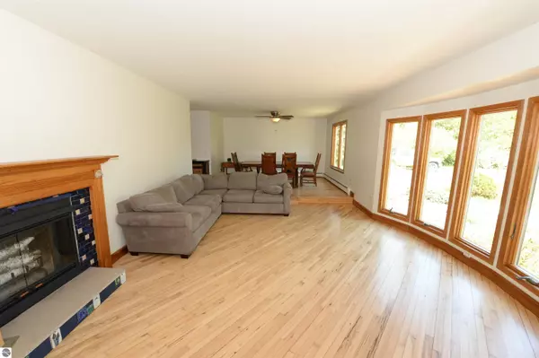 Tawas City, MI 48763,631 N Kobs Road