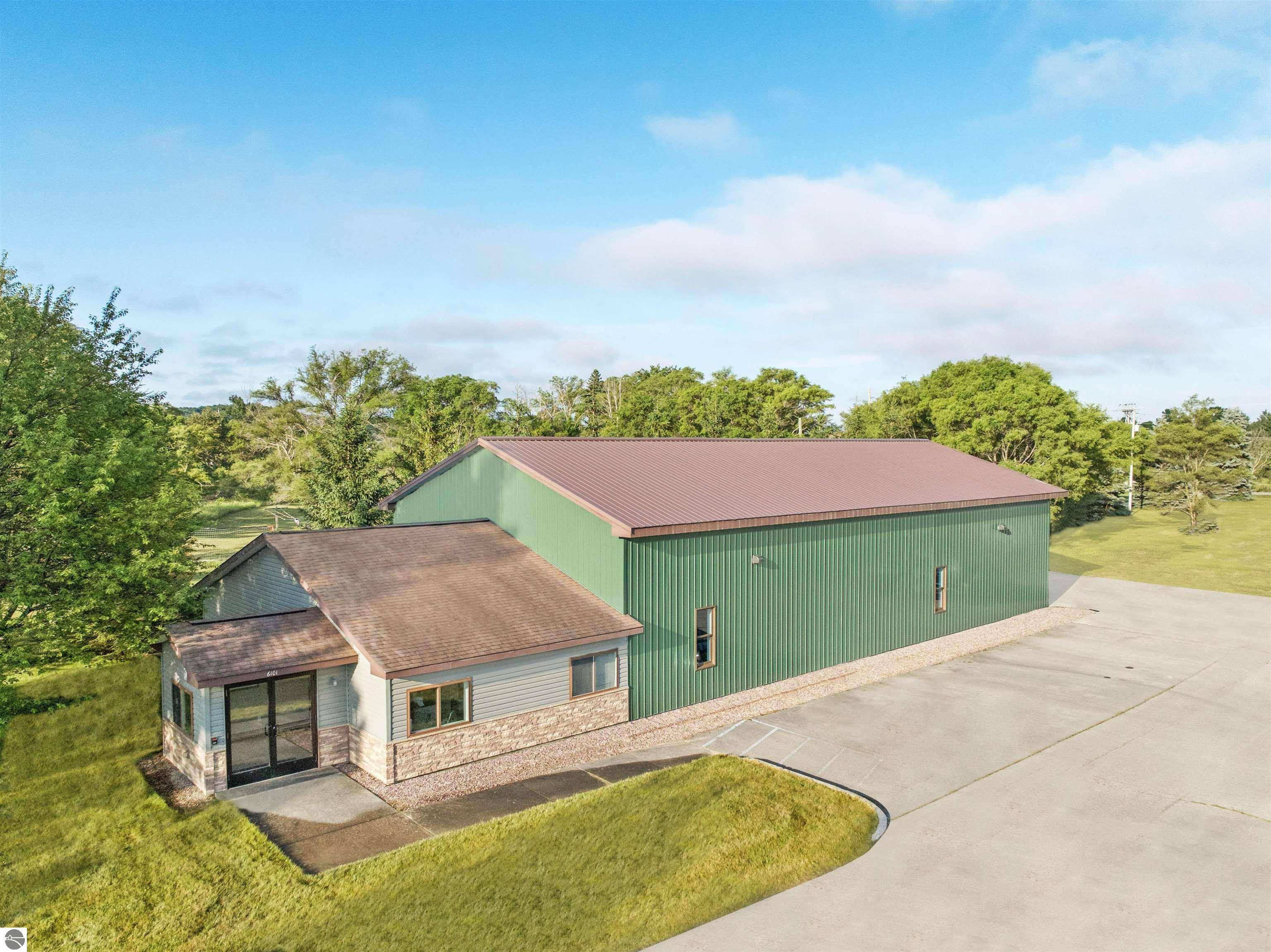 6101 S Railway Commons, Williamsburg, MI 49690
