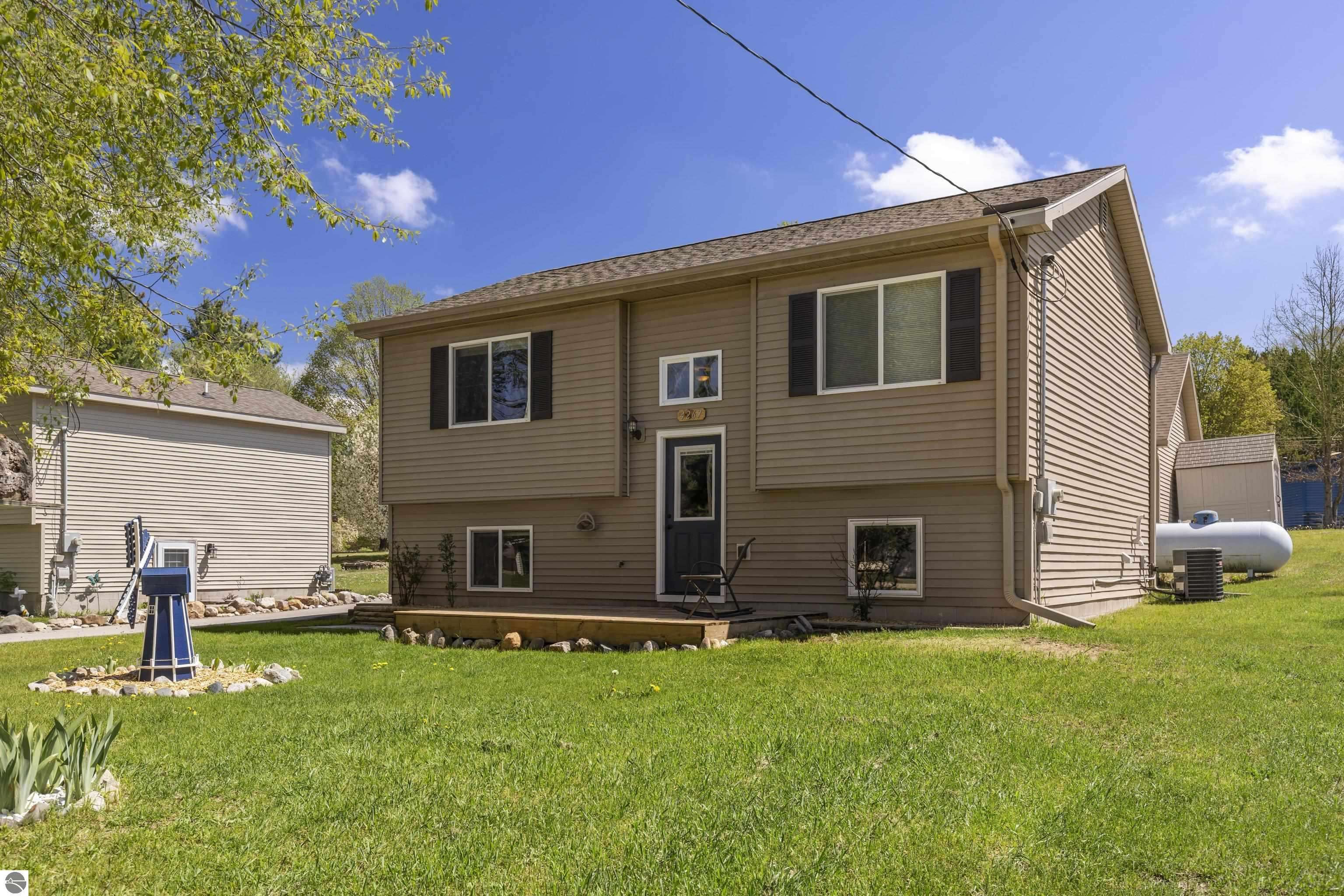 4267 Main Street, Kingsley, MI 49649