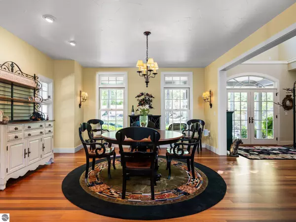 Thompsonville, MI 49683,11511 Mountain Woods