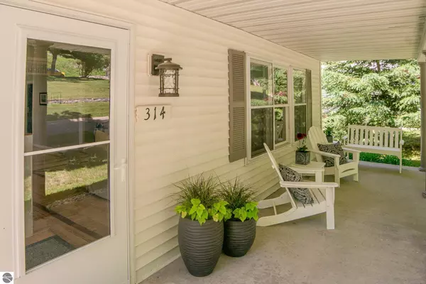 Frankfort, MI 49635,314 Leelanau Avenue