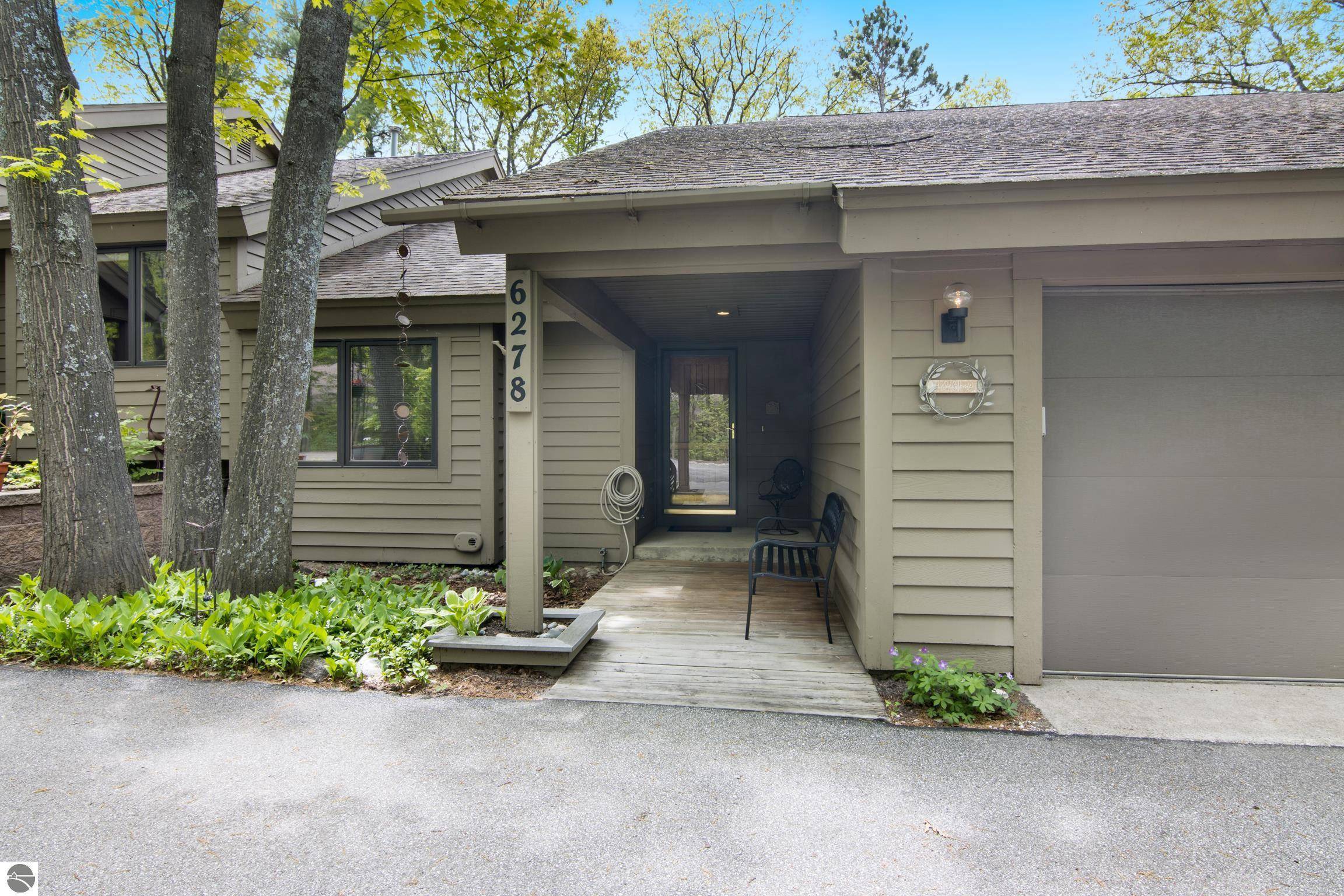 6278 Summit Court, Traverse City, MI 49686