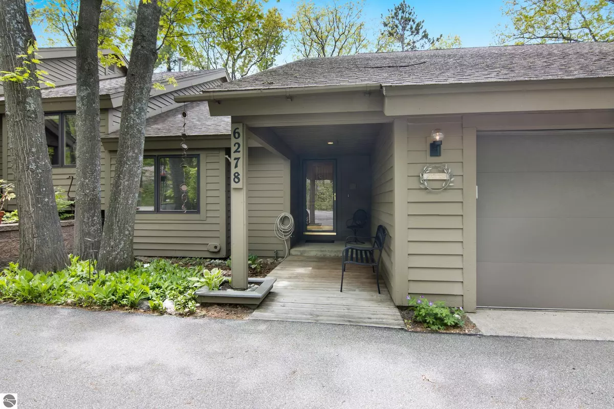Traverse City, MI 49686,6278 Summit Court