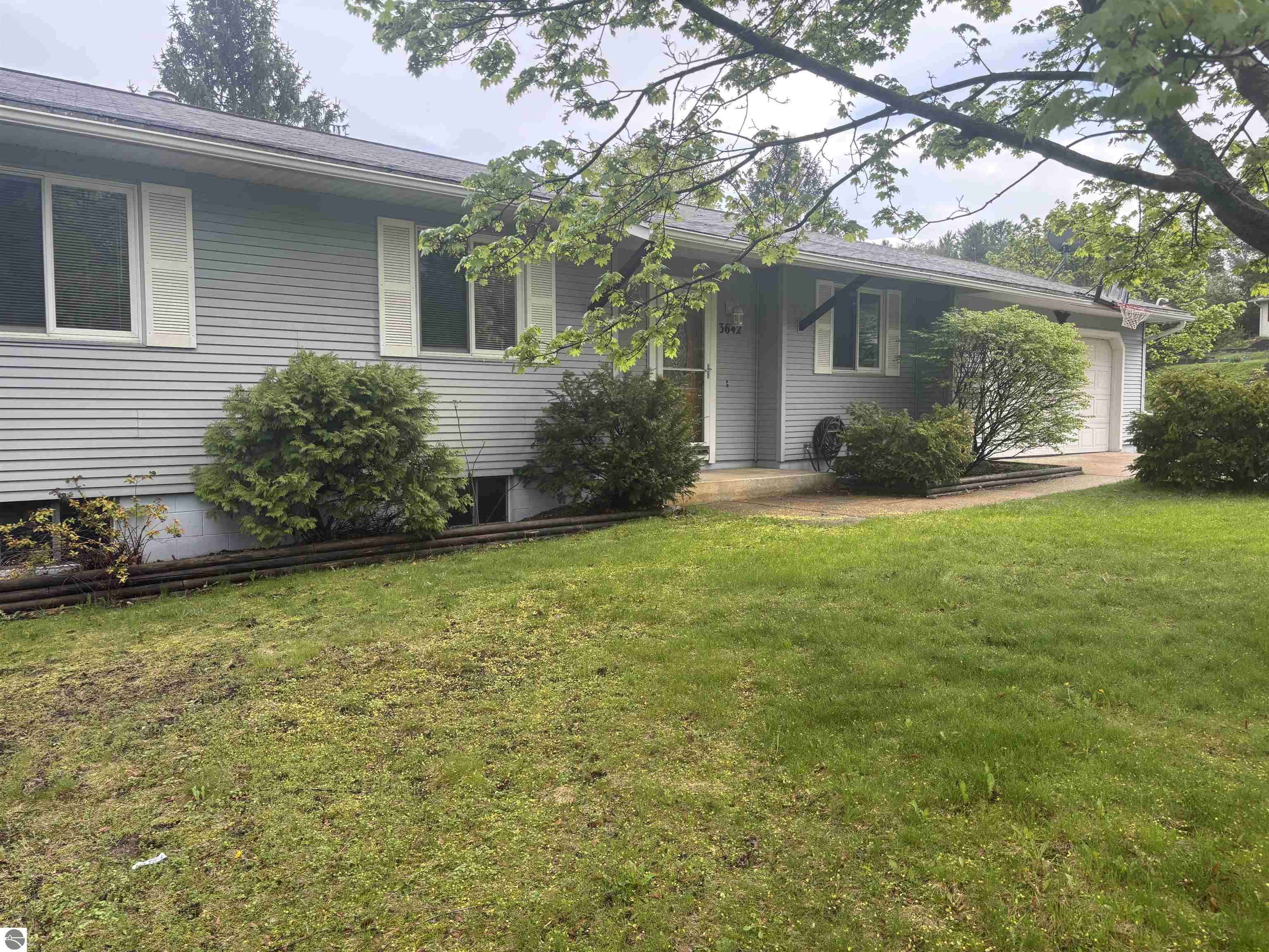 3642 Orchard View, Traverse City, MI 49684