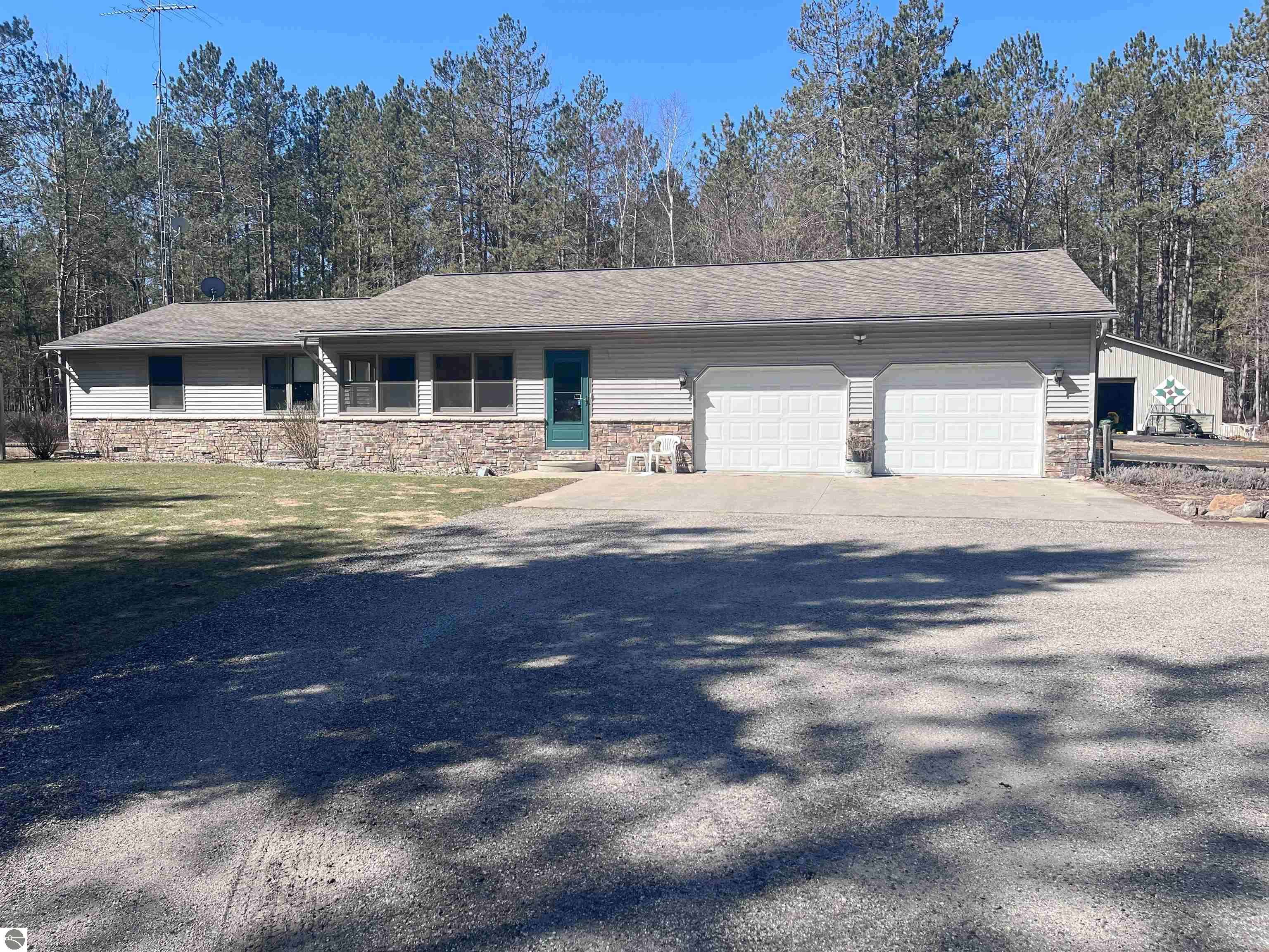 2168 S Lorenz Road, Tawas City, MI 48763
